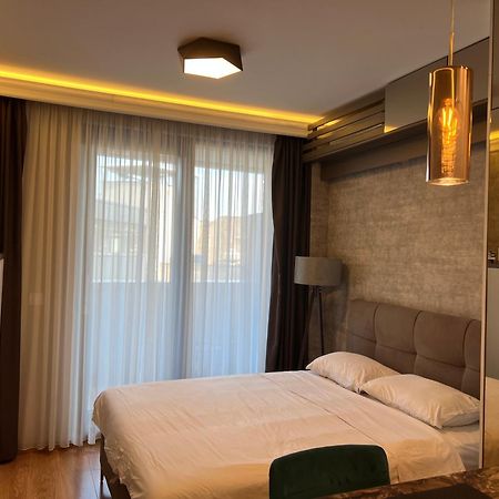 Helena Apartment Novi Sad Bagian luar foto
